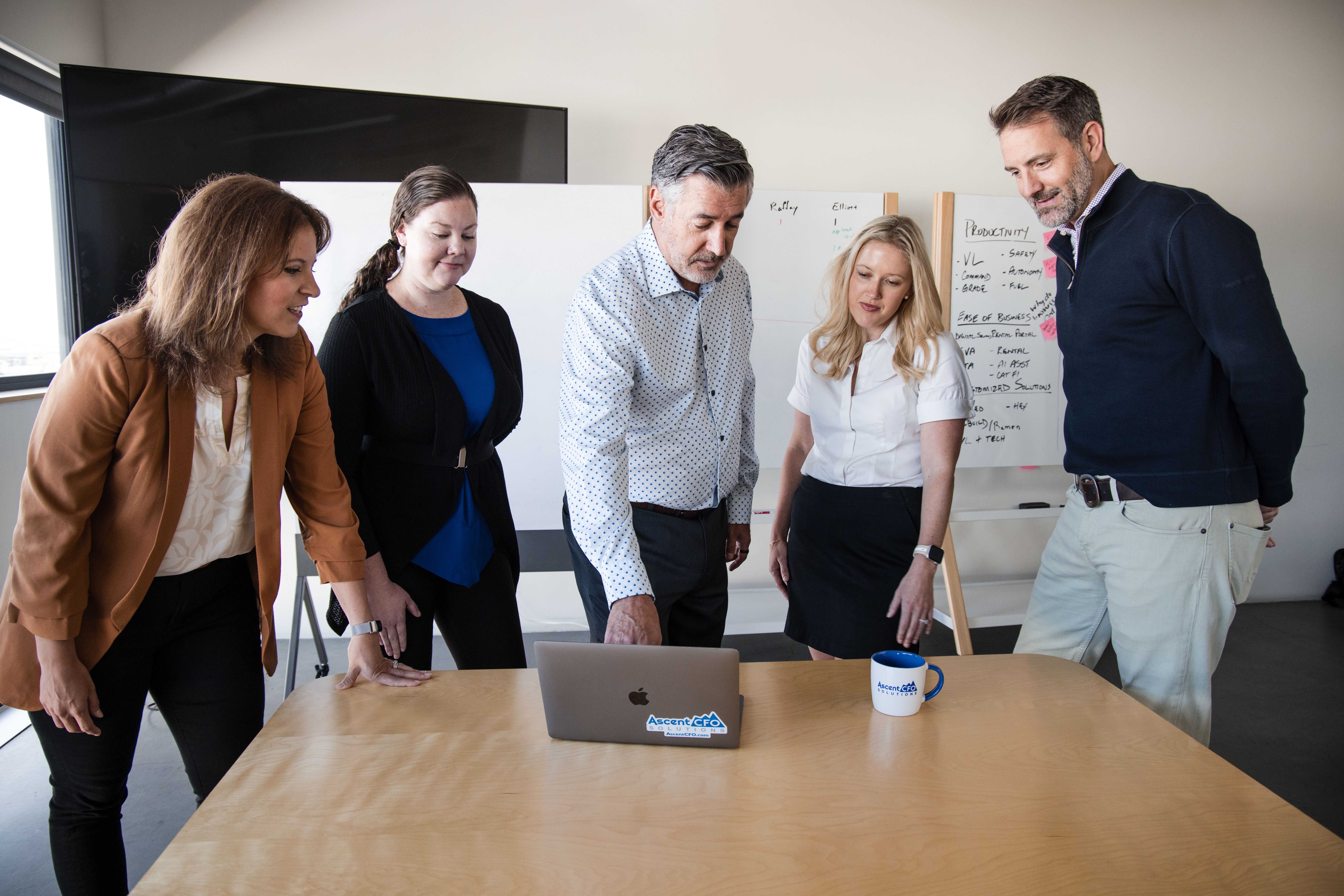 How to Structure the Financials Section of a Pitch Deck: Important Considerations for Founders